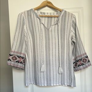 Tribal Multicolored V-Neck 3/4 Sleeve Tie Front Blouse white/grey striped